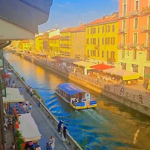 Appartamento Alzaia Naviglio Grande Milano
