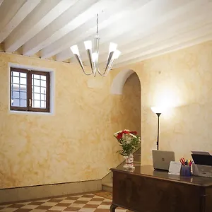 Aparthotel Porta Orientalis **