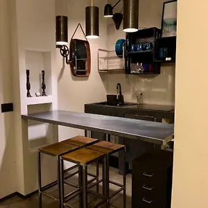 Appartamento Fra Storia E Modernità Milano